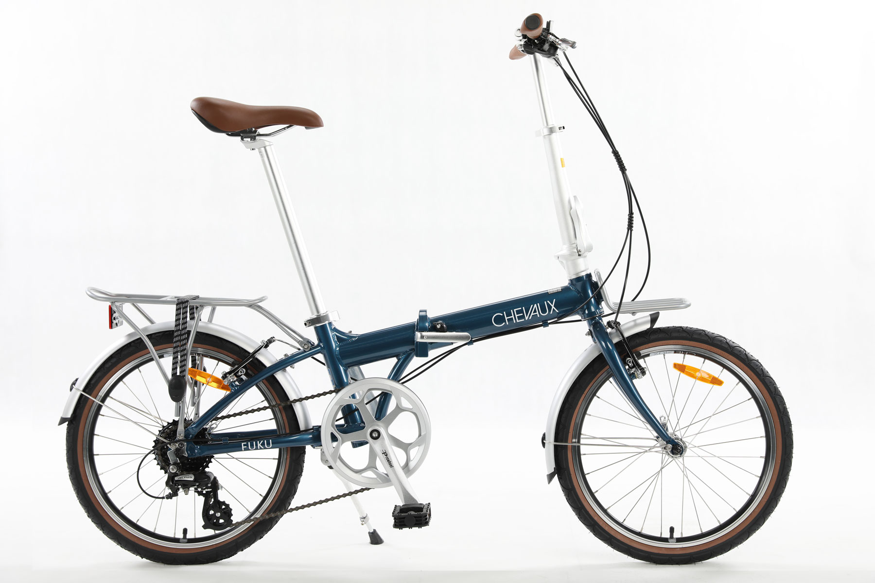 xe-dap-chevaux-fuku-xanh-lam