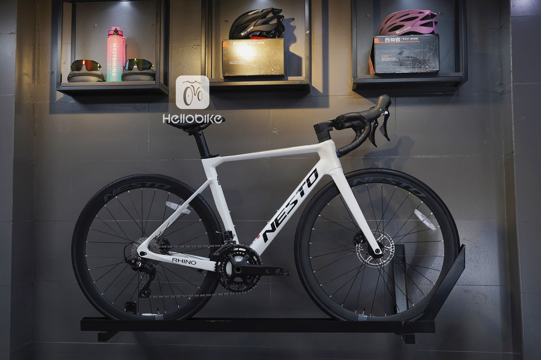 Xe đạp đua khung carbon NESTO RHINO