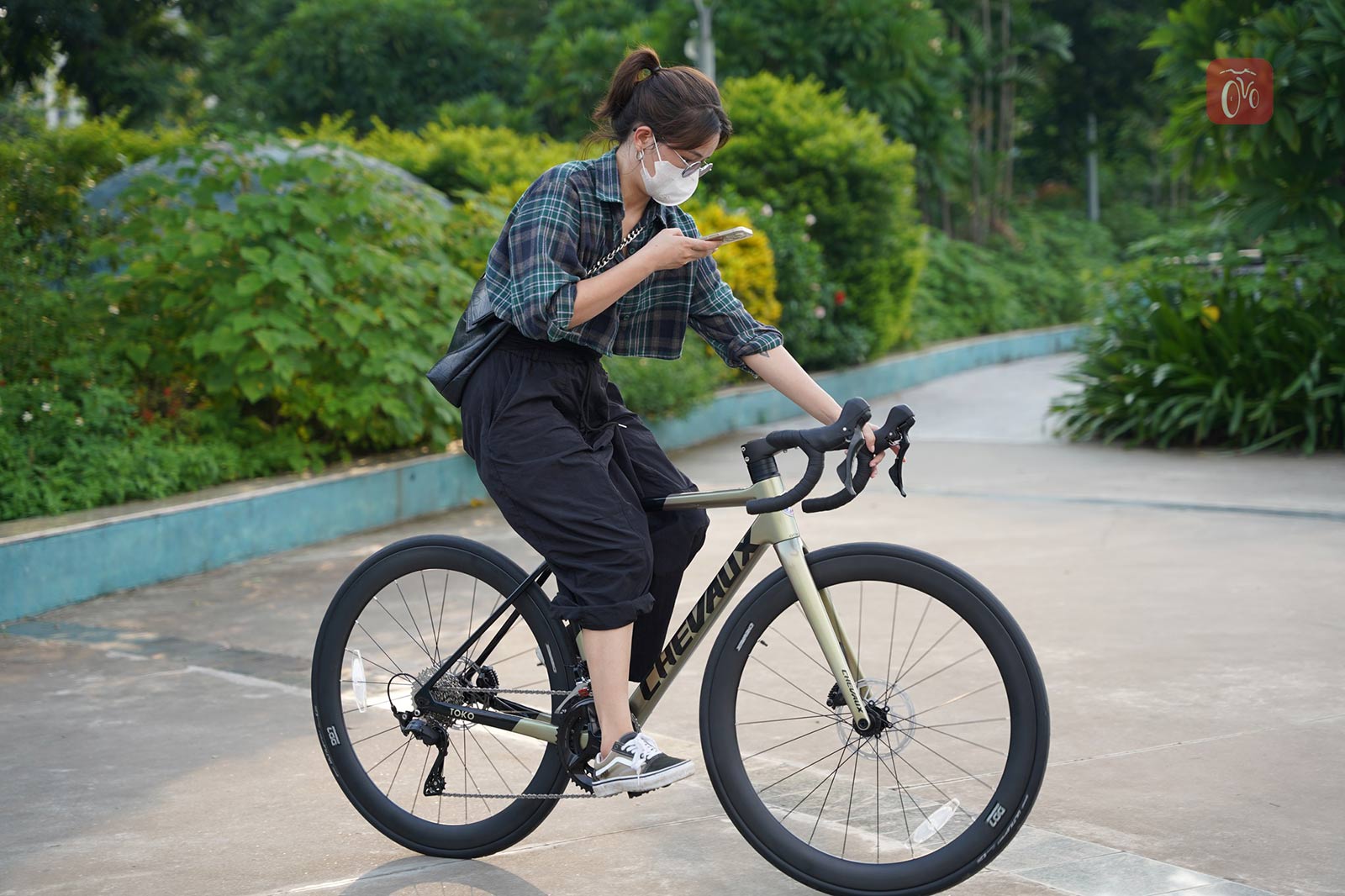 Xe đạp đua thể thao dành cho nữ
