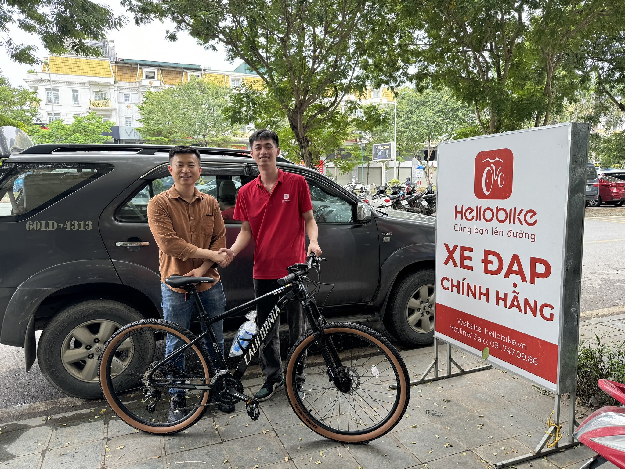 Hellobike bàn giao xe